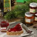 Puntzelhof - Hausgemachte Fruchtaufstrich-Rolle und Weihnachts Sirup in der hübschen Geschenk Packung